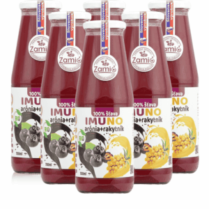 ZAMIO IMUNO balíček: Set 6x 700ml Arónia a Zázvor - silná šťava na imunitu na bielom pozadí
